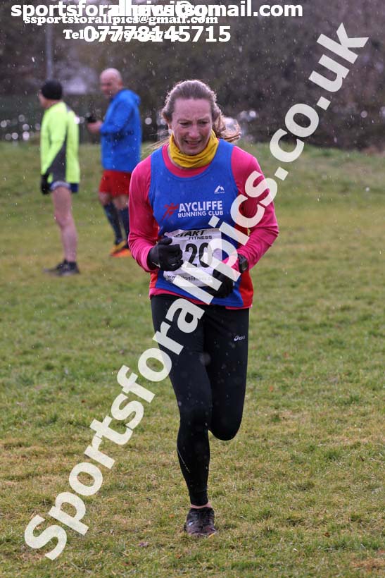 Womens 35s and over and mens 65 and over, 2018 North Eastern Masters, Darlington. Photo: David T. Hewitson/Sports for All Pics